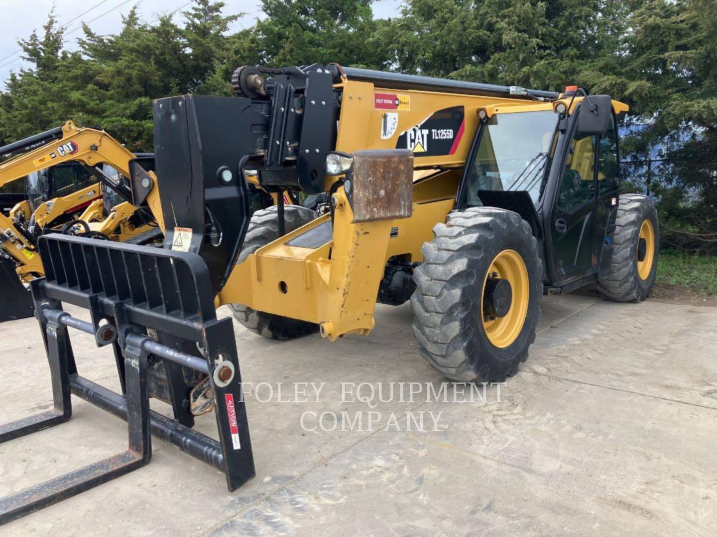 2019 CAT TL1255DC in Wichita, KS