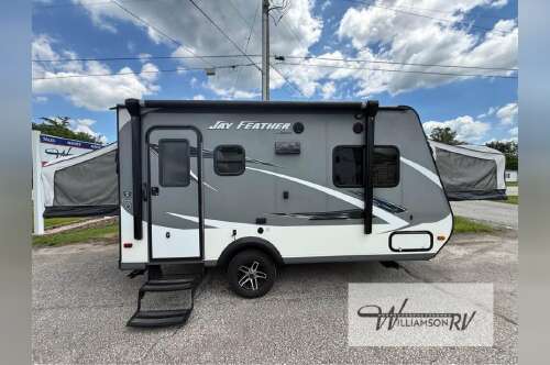 2016 Jayco Jay Feather X17Z in seymour IN