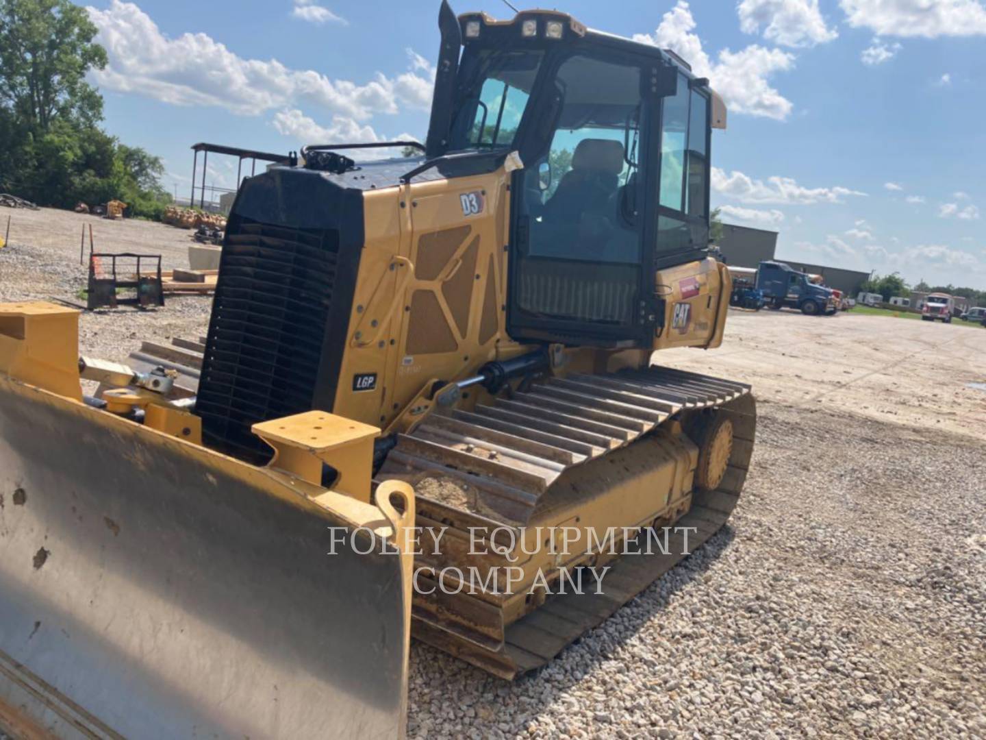 2022 CAT D3-12LGI in Wichita, KS