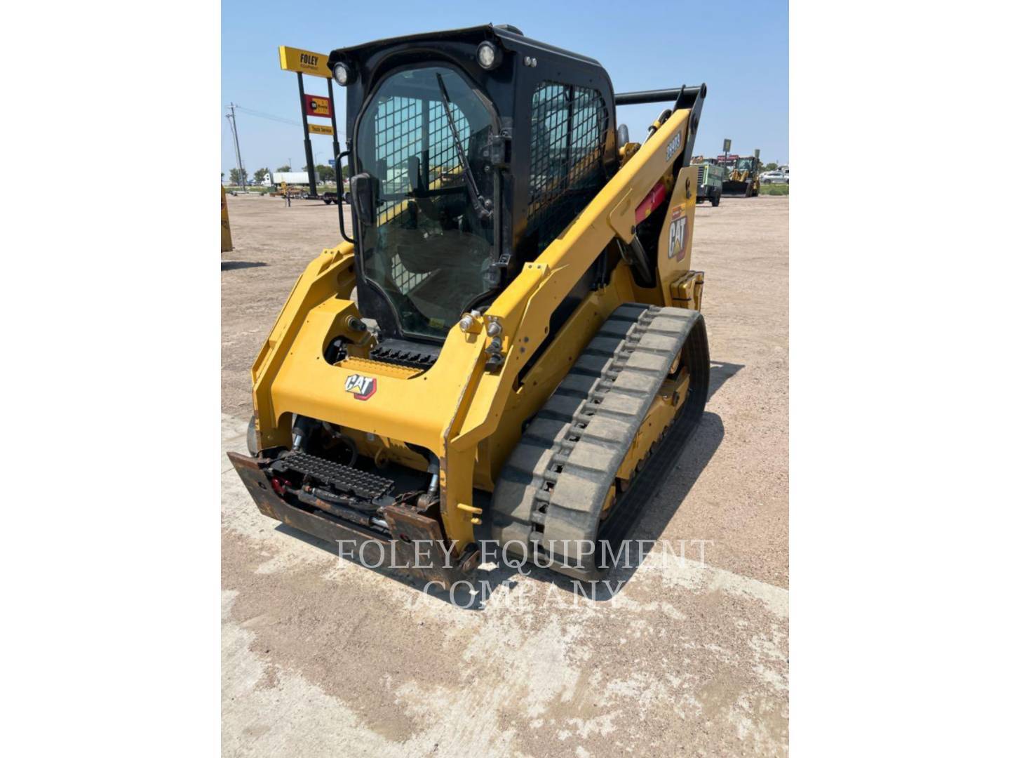 2023 CAT 289D3STD2C in Colby, KS