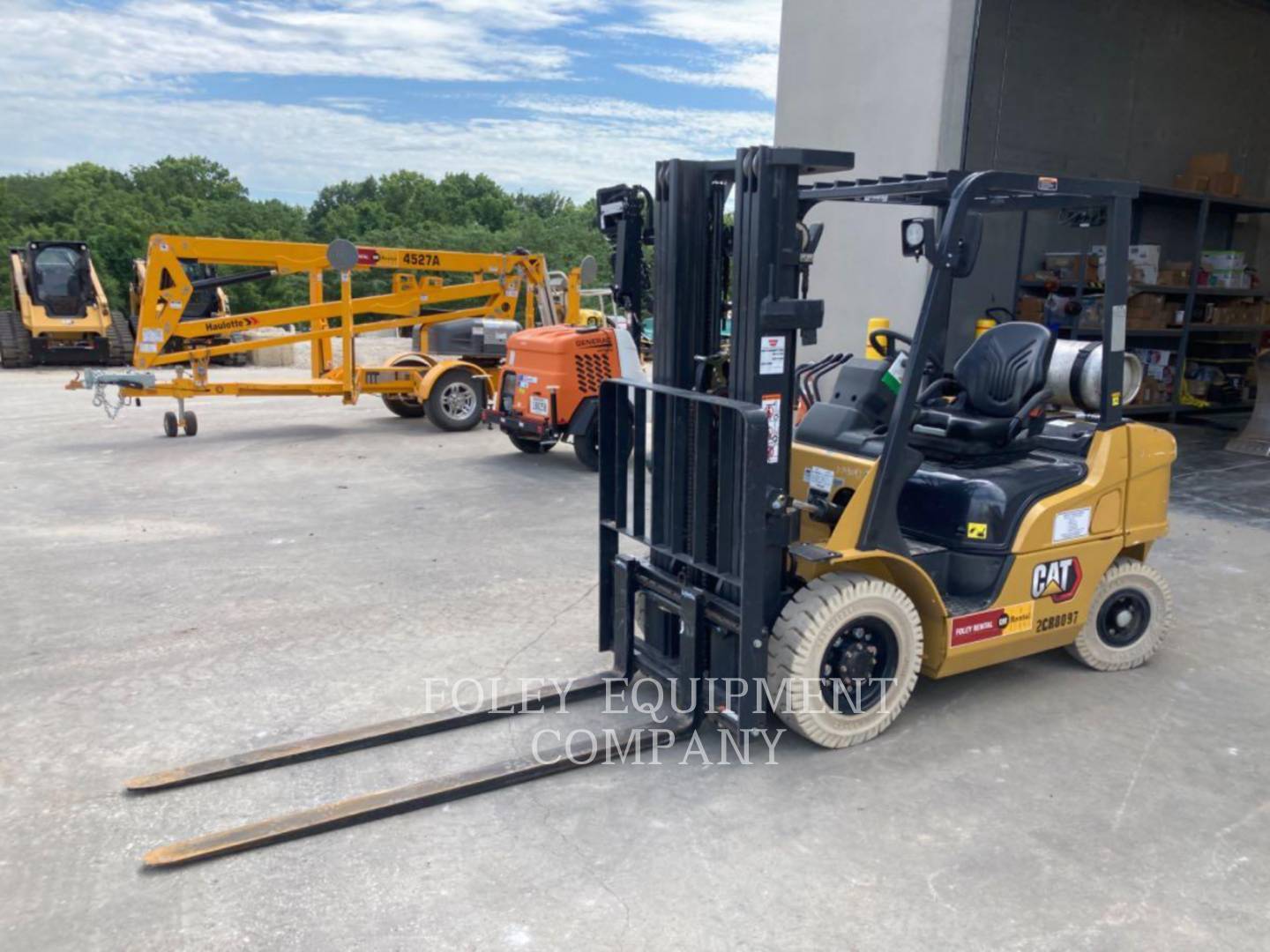 2023 CAT GP25N in Wichita, KS
