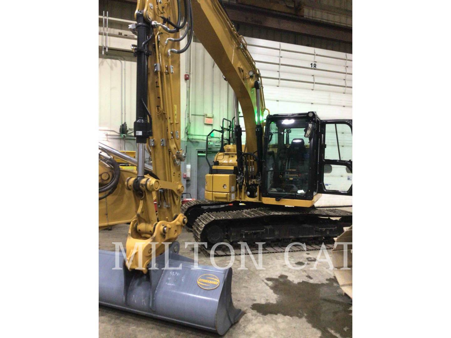 2022 CAT 315 in Milford, MA