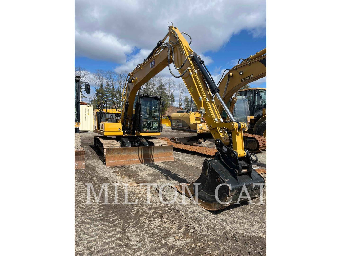 2024 CAT 313 in Milford, MA