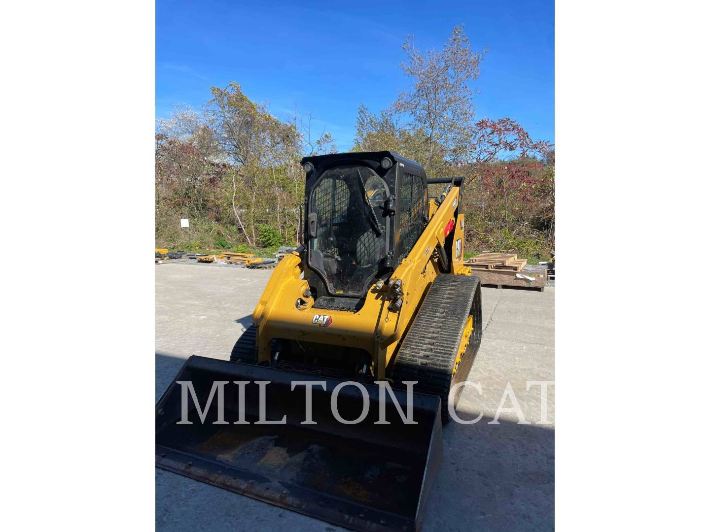 2023 CAT 299D3 XHP in Richmond, VT