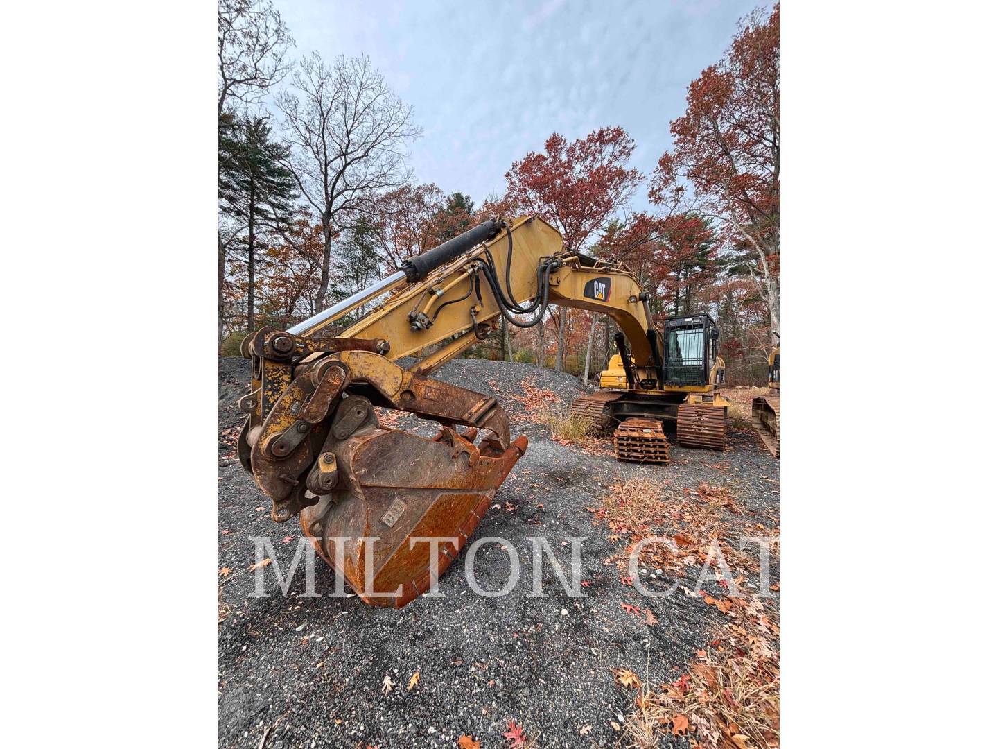 2008 CAT 330D L in Milford, MA