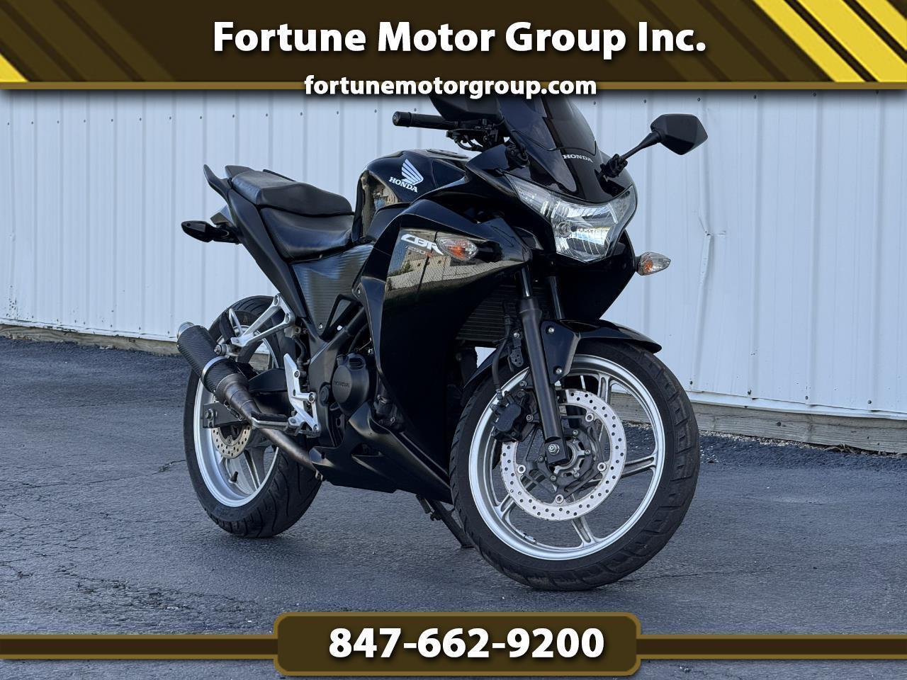 2012 Honda CBR250R 250R in Waukegan, IL