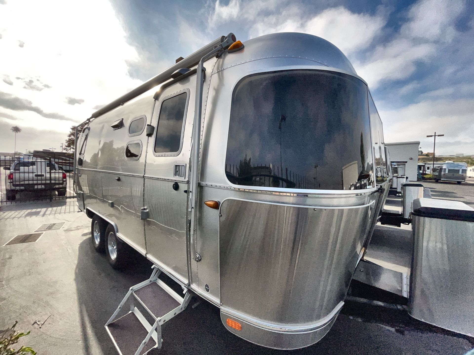 2017 Airstream International Serenity 23D in san marcos CA