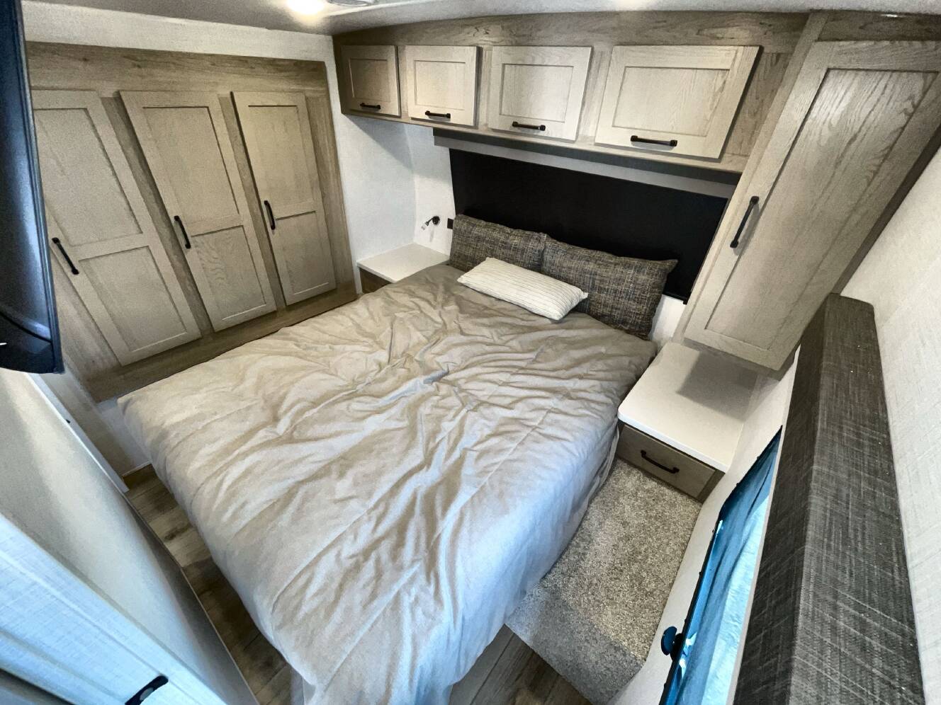A photo of this 2025 Forest River ROCKWOOD MINI LITE 2513S