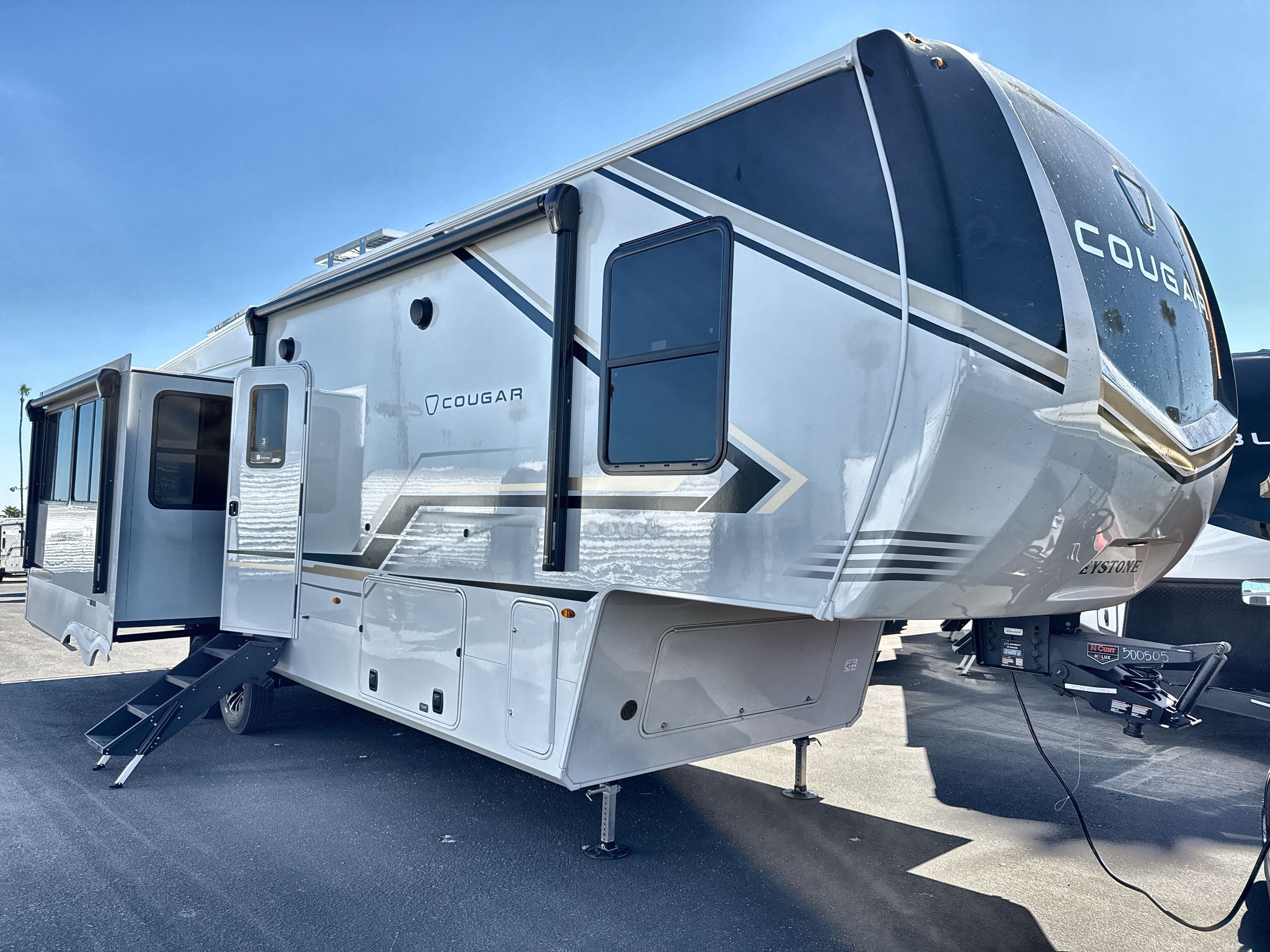 2027 Keystone COUGAR 316RLS in bakersfield CA