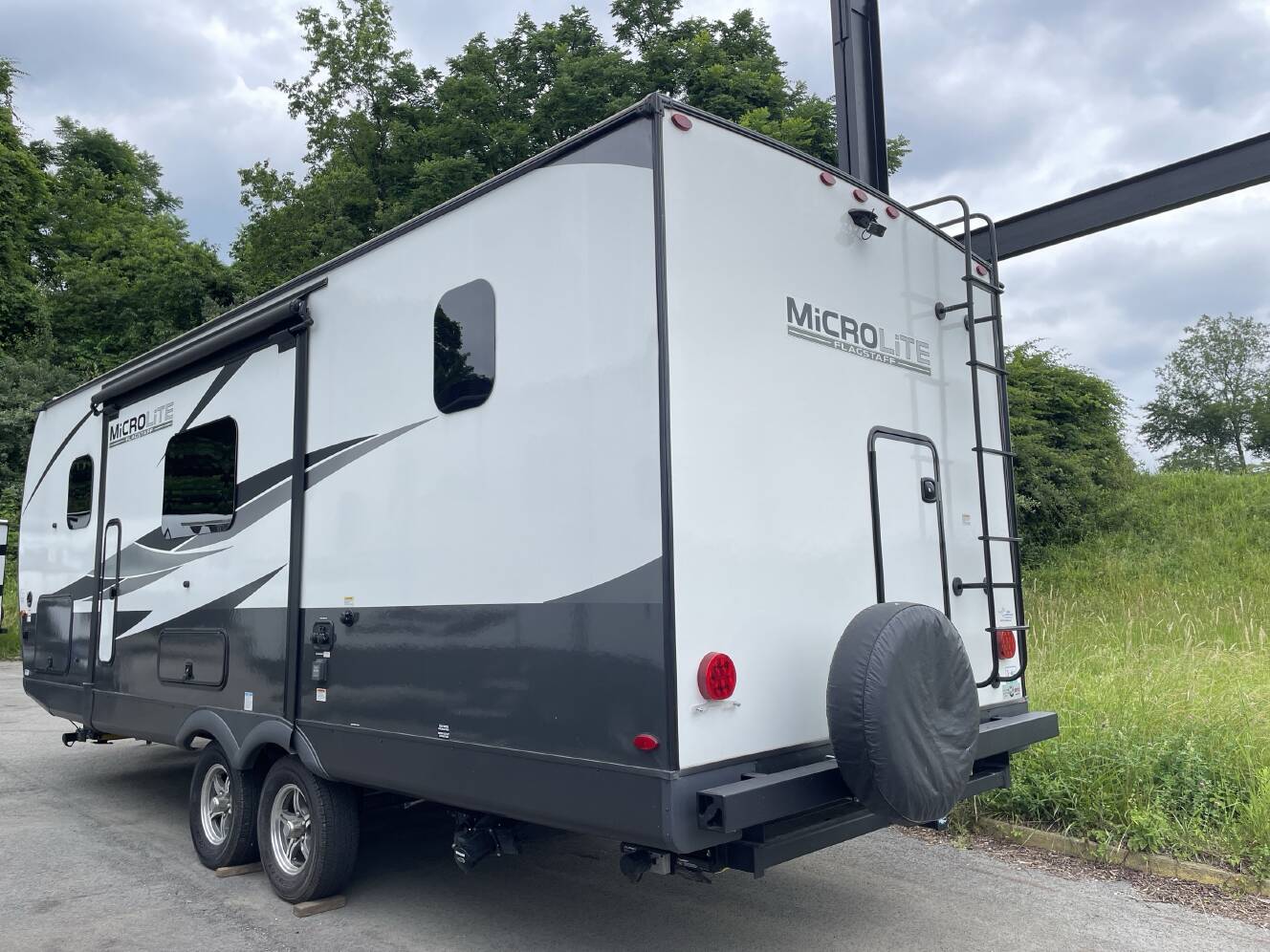 A photo of this 2024 Forest River FLAGSTAFF MICRO LITE 25BRDS