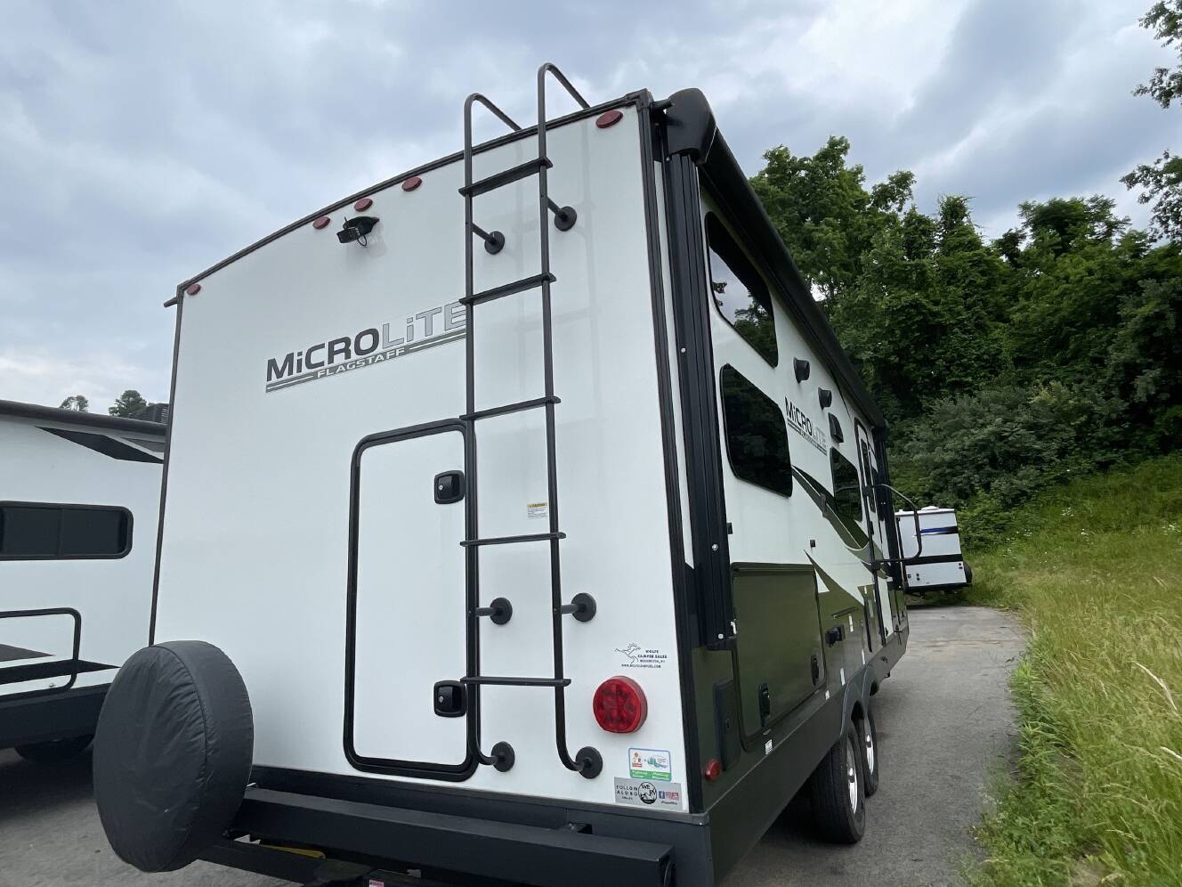 A photo of this 2024 Forest River FLAGSTAFF MICRO LITE 25BRDS