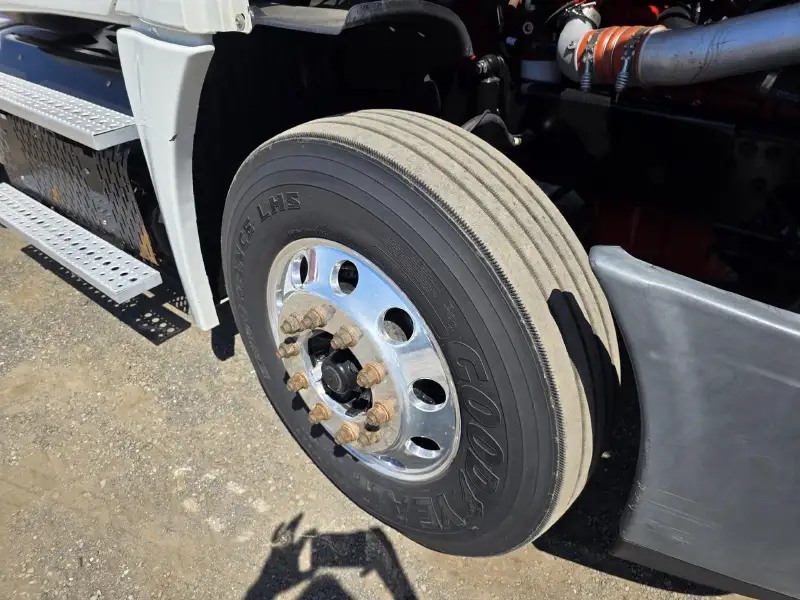 2014 FREIGHTLINER CASCADIA 125