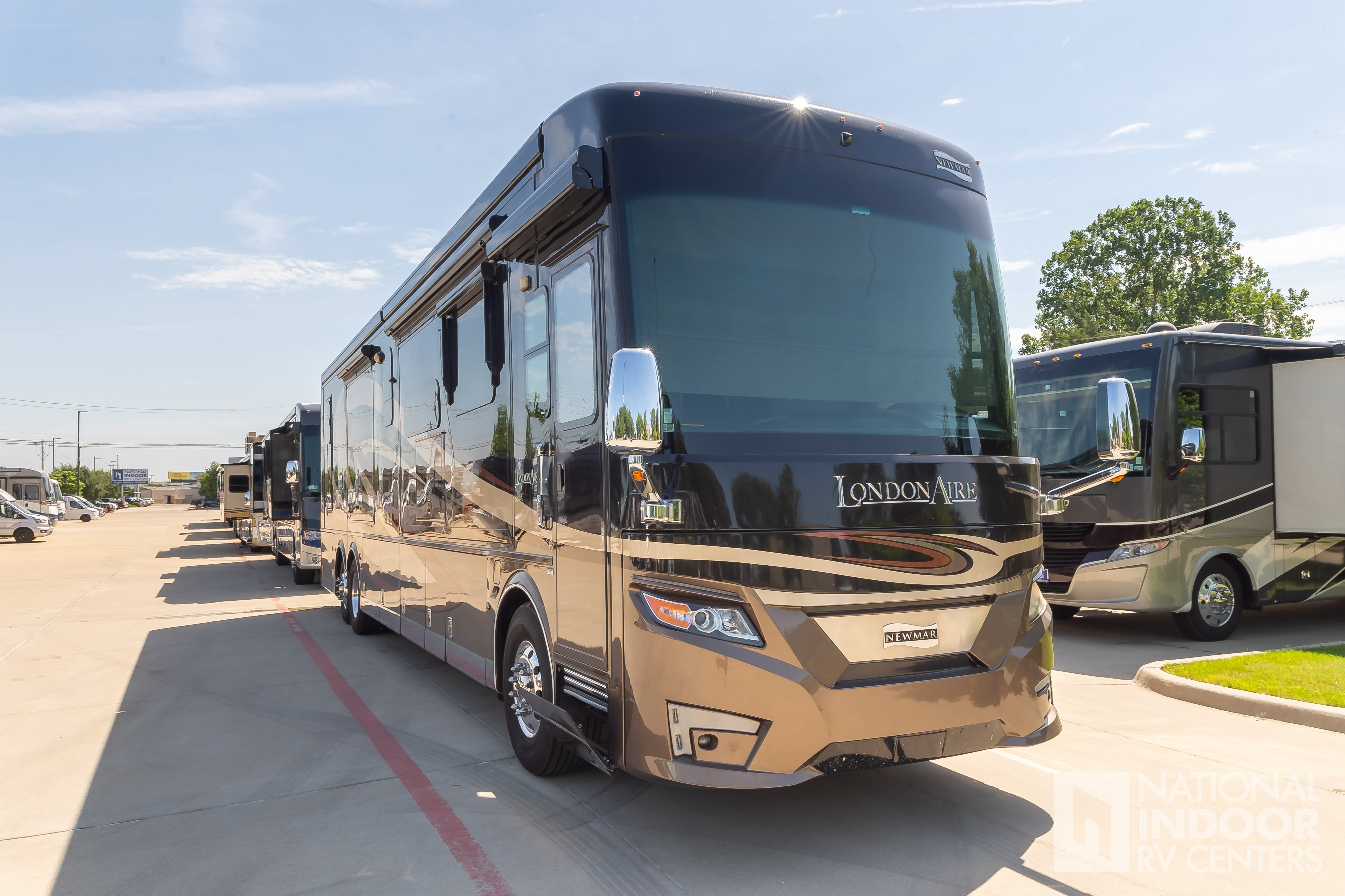 2019 Newmar London Aire 4551 in lewisville TX