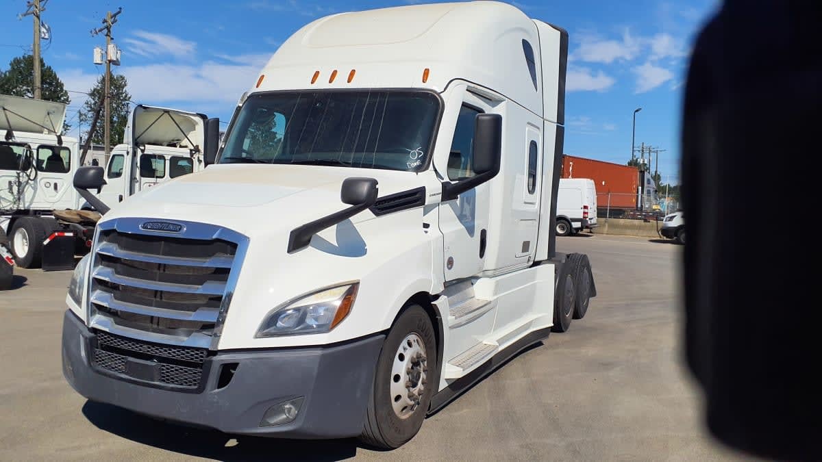 2022 FREIGHTLINER CASCADIA 126 in Tacoma, WA
