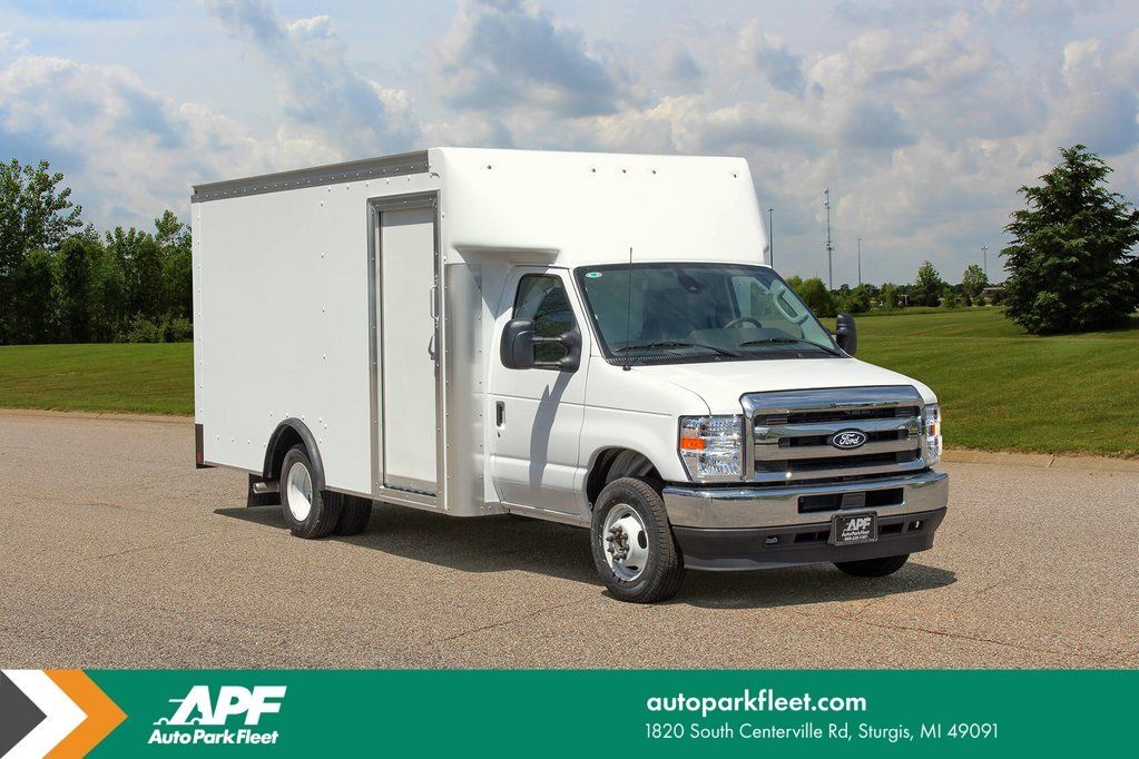 2026 FORD E350 14' Work Truck in Sturgis, MI