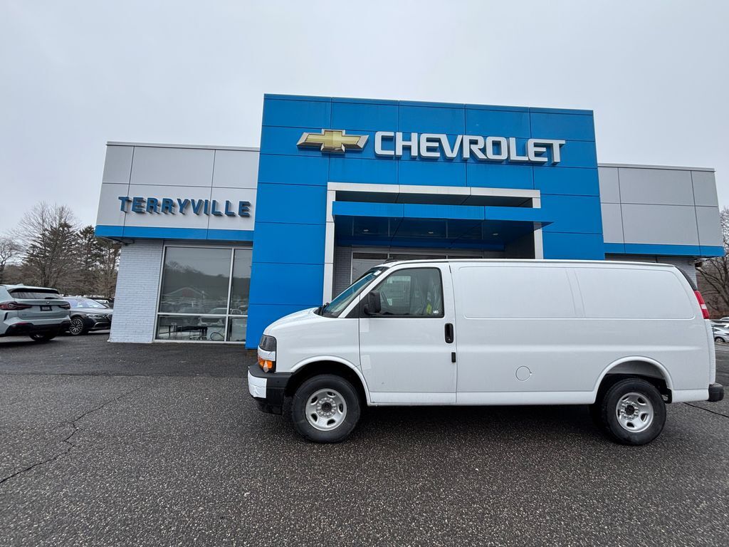 2026 CHEVROLET Express 2500 in Terryville, CT
