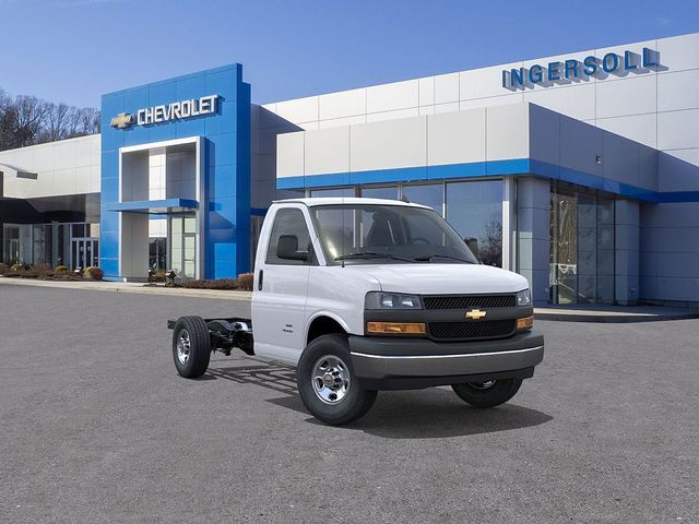 2025 CHEVROLET Express 3500 in Danbury, CT