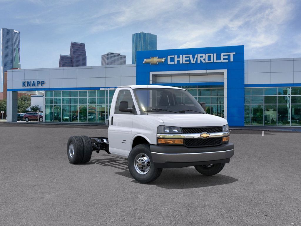 2026 CHEVROLET Express 3500 in Houston, TX