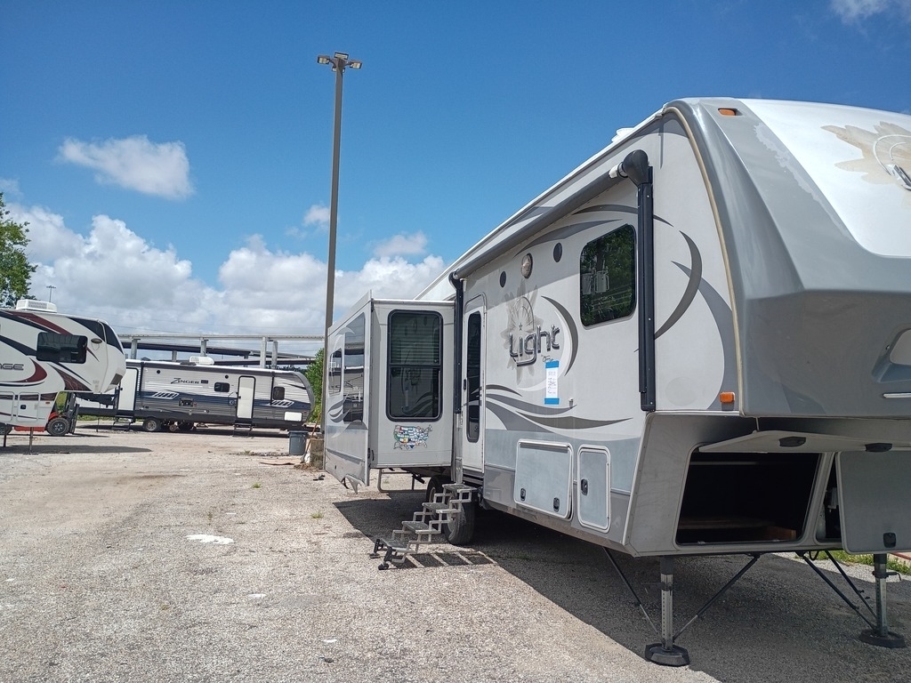 2015 Highland Ridge Open Range Light LF319RLS in houston TX