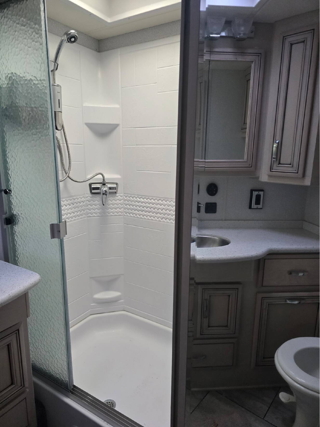 A photo of this 2021 Newmar BAY STAR 3626