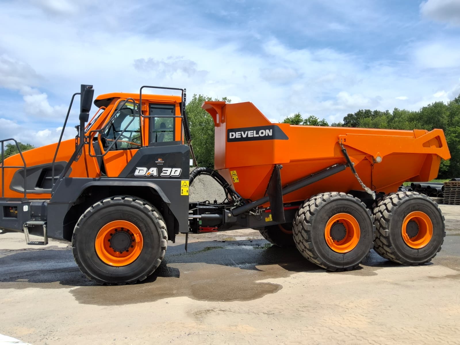 2023 DOOSAN DA30 in Monticello, NY
