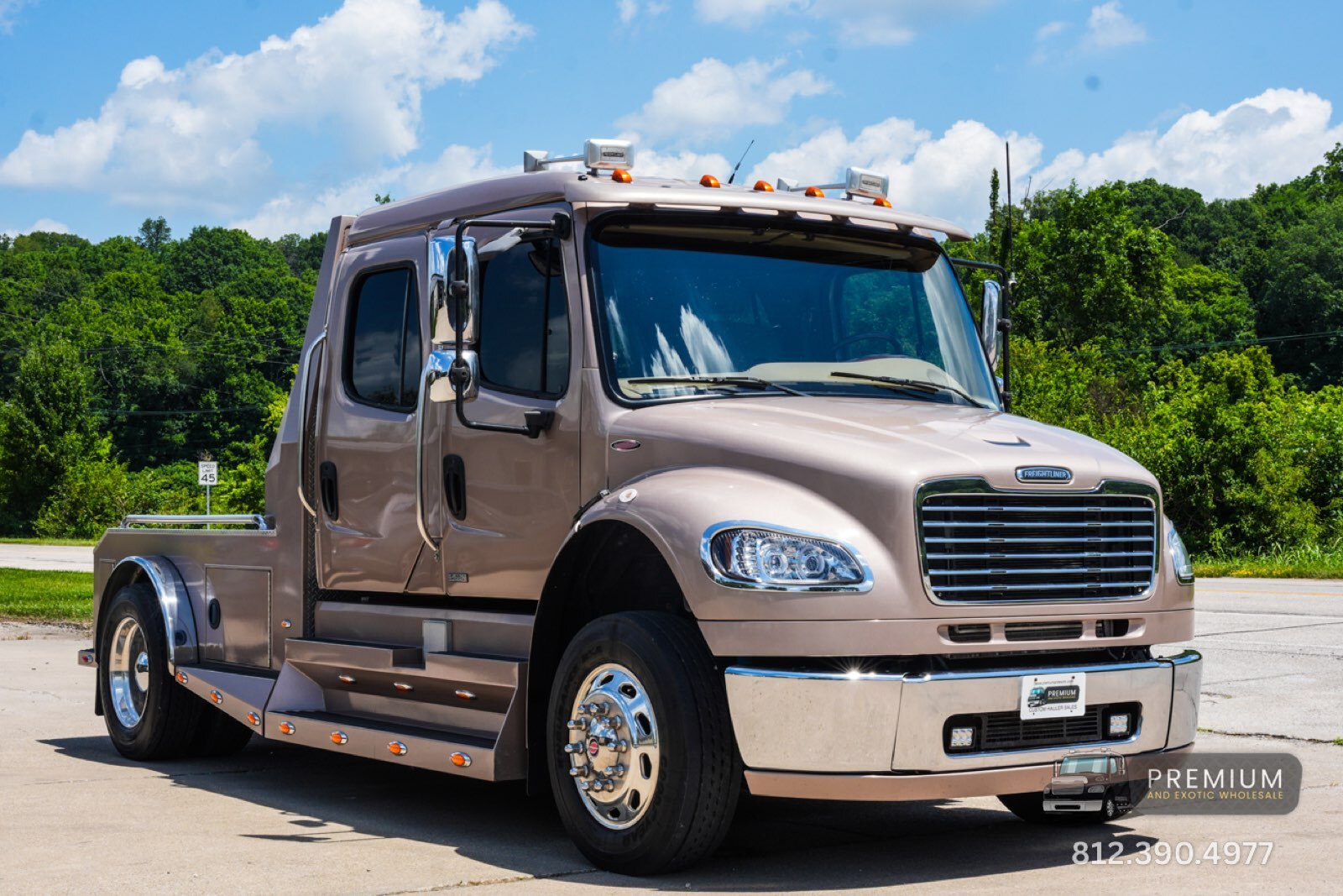 2008 FREIGHTLINER SPORT CHASSIS P2 in Bloomington, IN