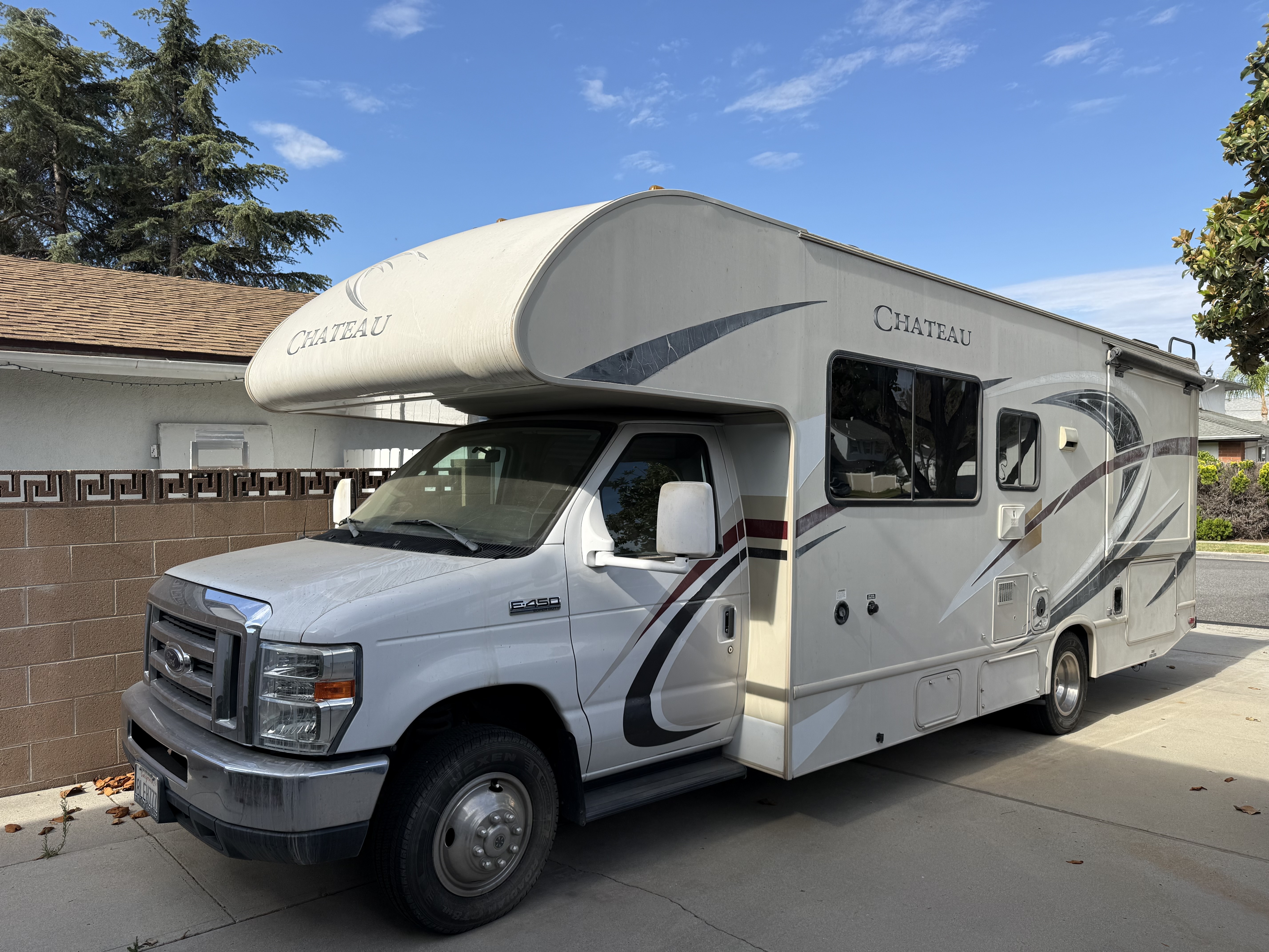 2016 Thor Motor Coach CHATEAU 26B RV