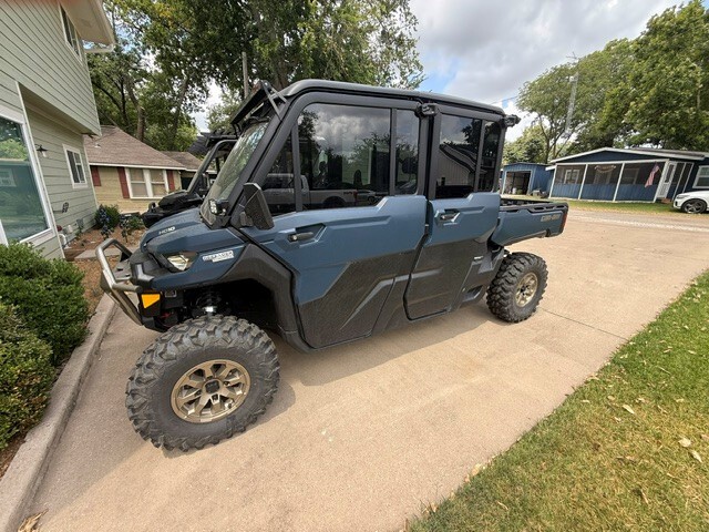 2025 Can-Am DEFENDER MAX LIMITED HD10 LIMITED HD10 in Argyle, TX