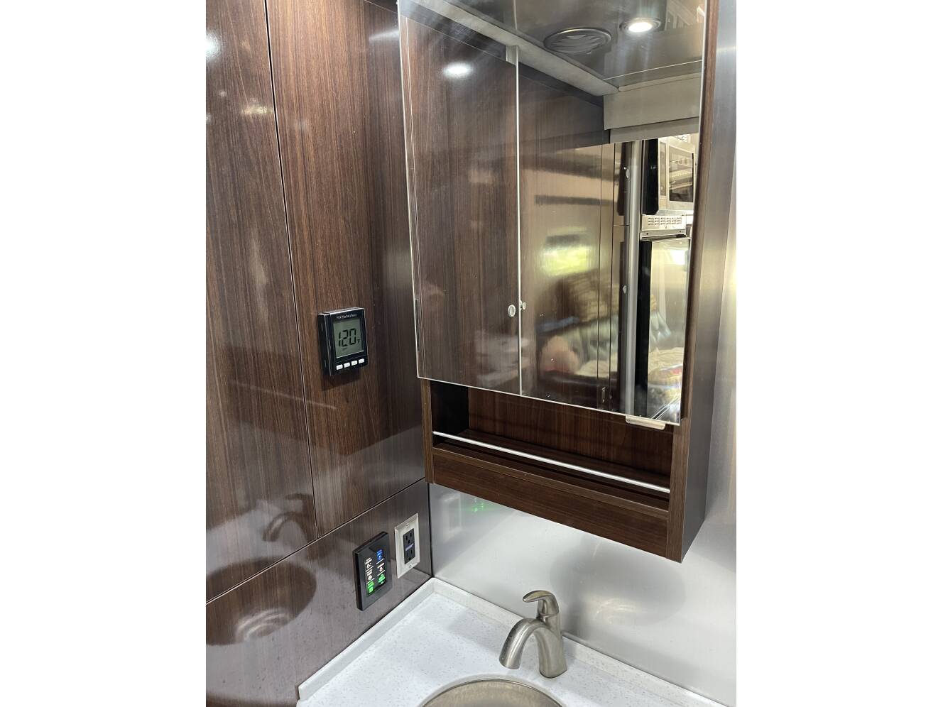 A photo of this 2019 Airstream ATLAS 24MB