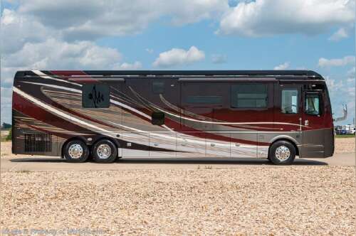 2022 Foretravel REALM PRESIDENTIAL SERIES LVB WITH SPA in duncan OK