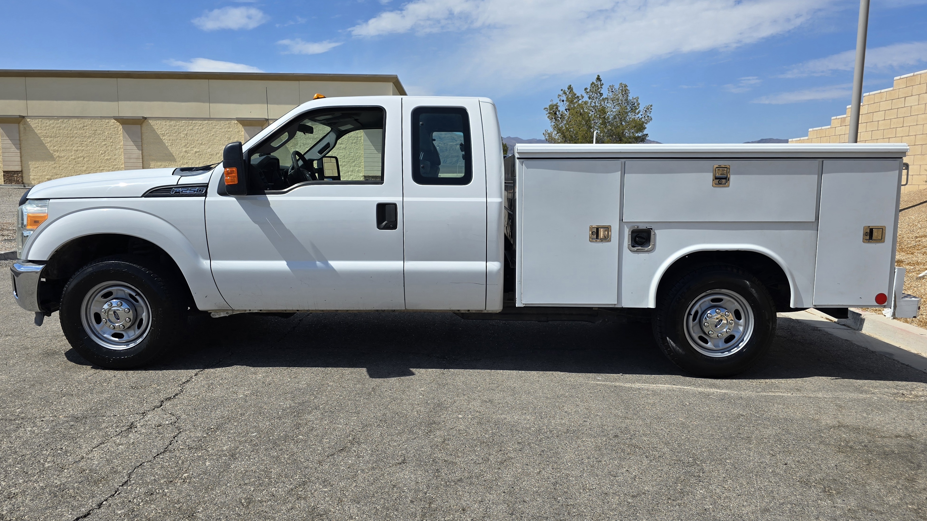 2015 FORD F250 XL XL in North Las Vegas, NV