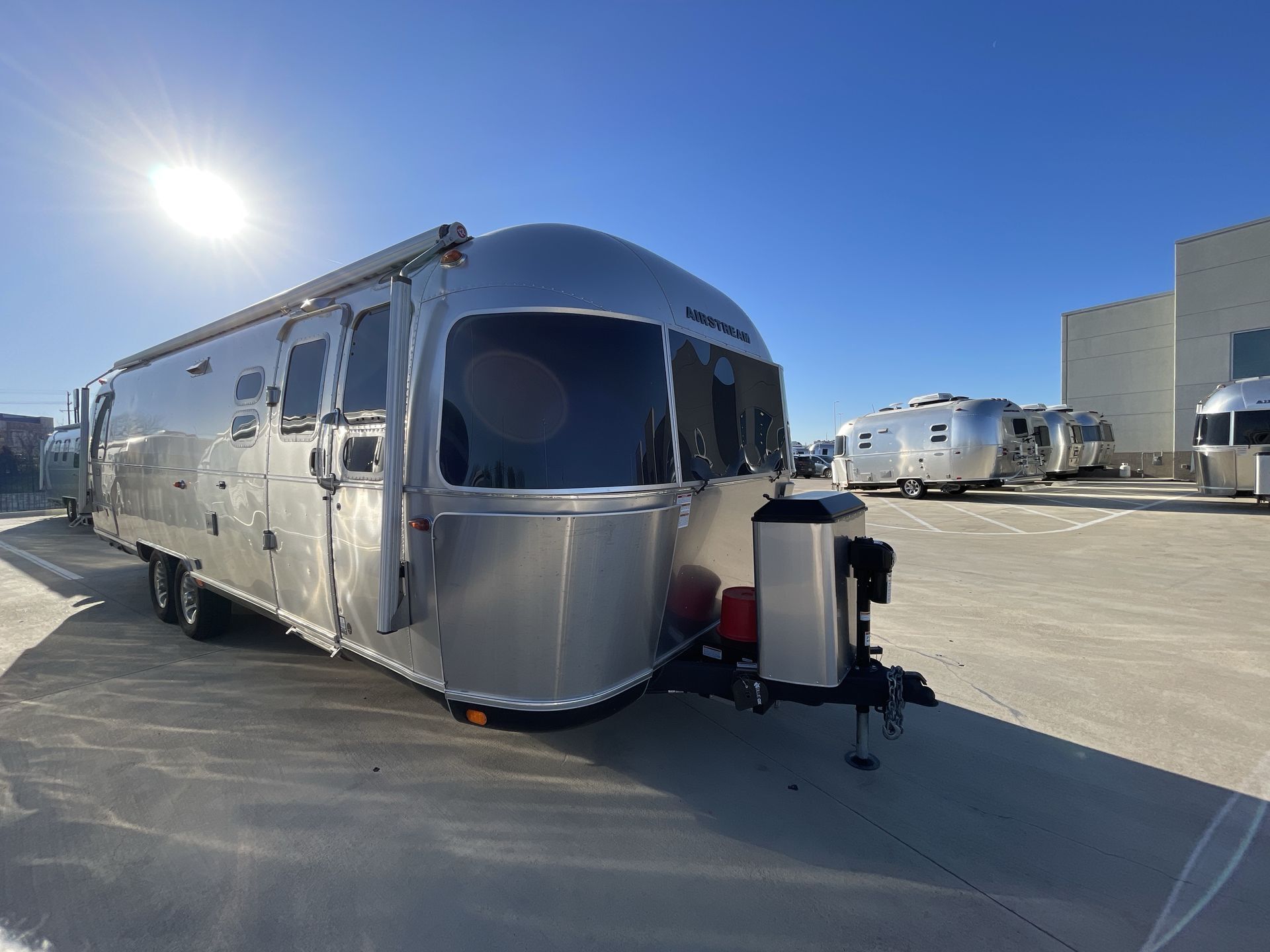 2024 Airstream Classic 30RB TWIN in buda TX