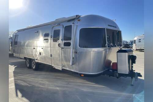 2024 Airstream Classic 30RB TWIN in buda TX