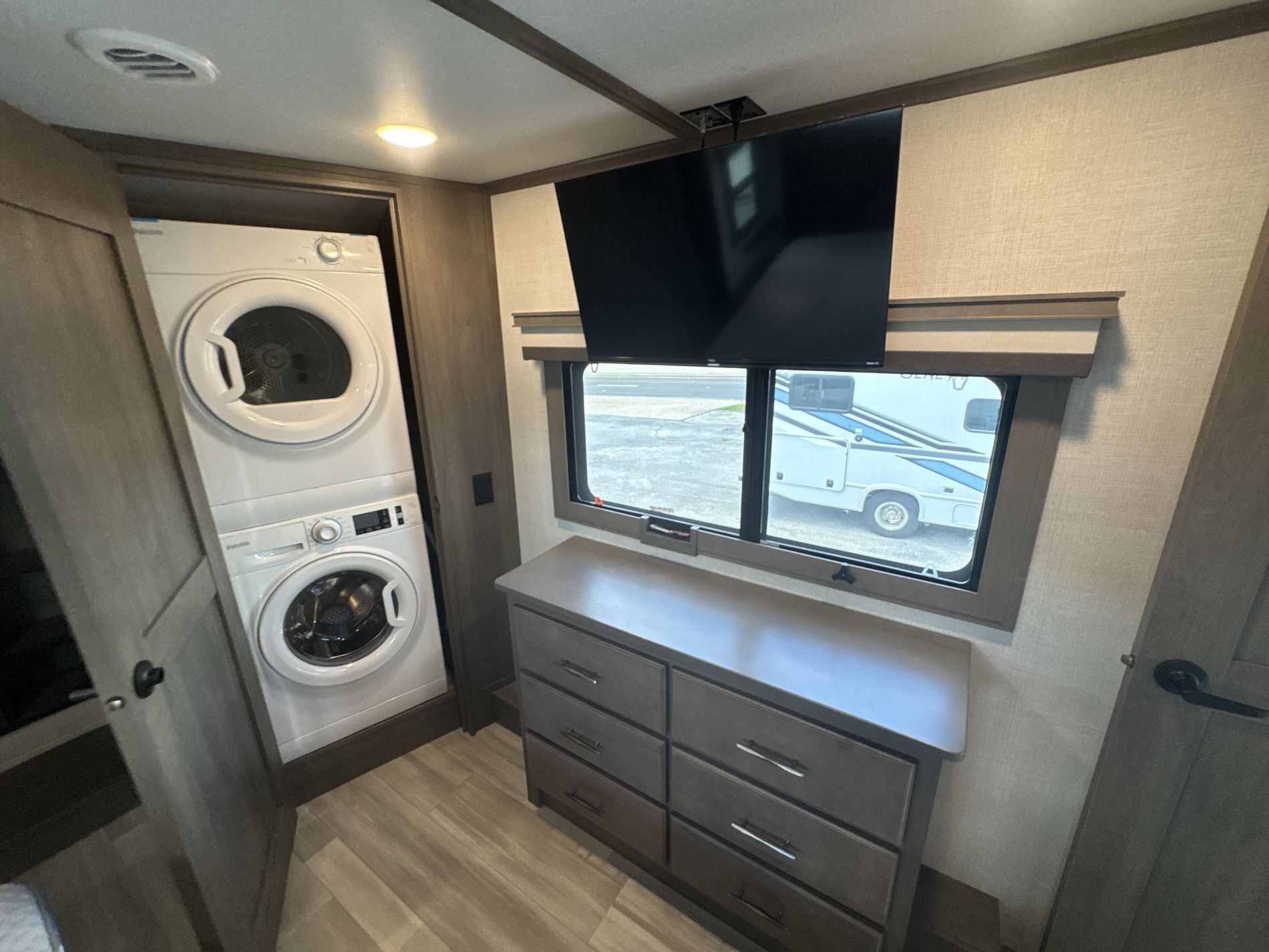 2023 Grand Design Solitude 310GK in vidor TX