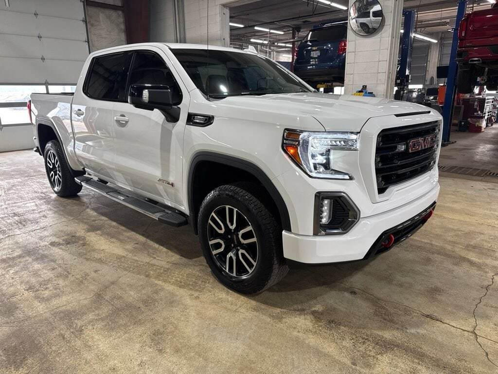 2021 GMC SIERRA in Sturgis, MI