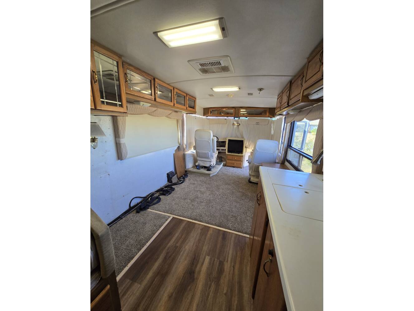 A photo of this 1997 Airstream CUTTER 35