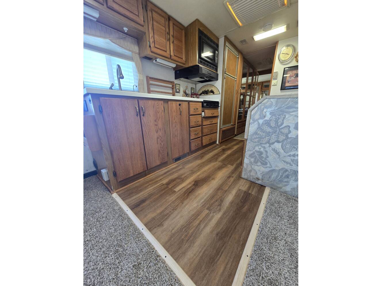 A photo of this 1997 Airstream CUTTER 35