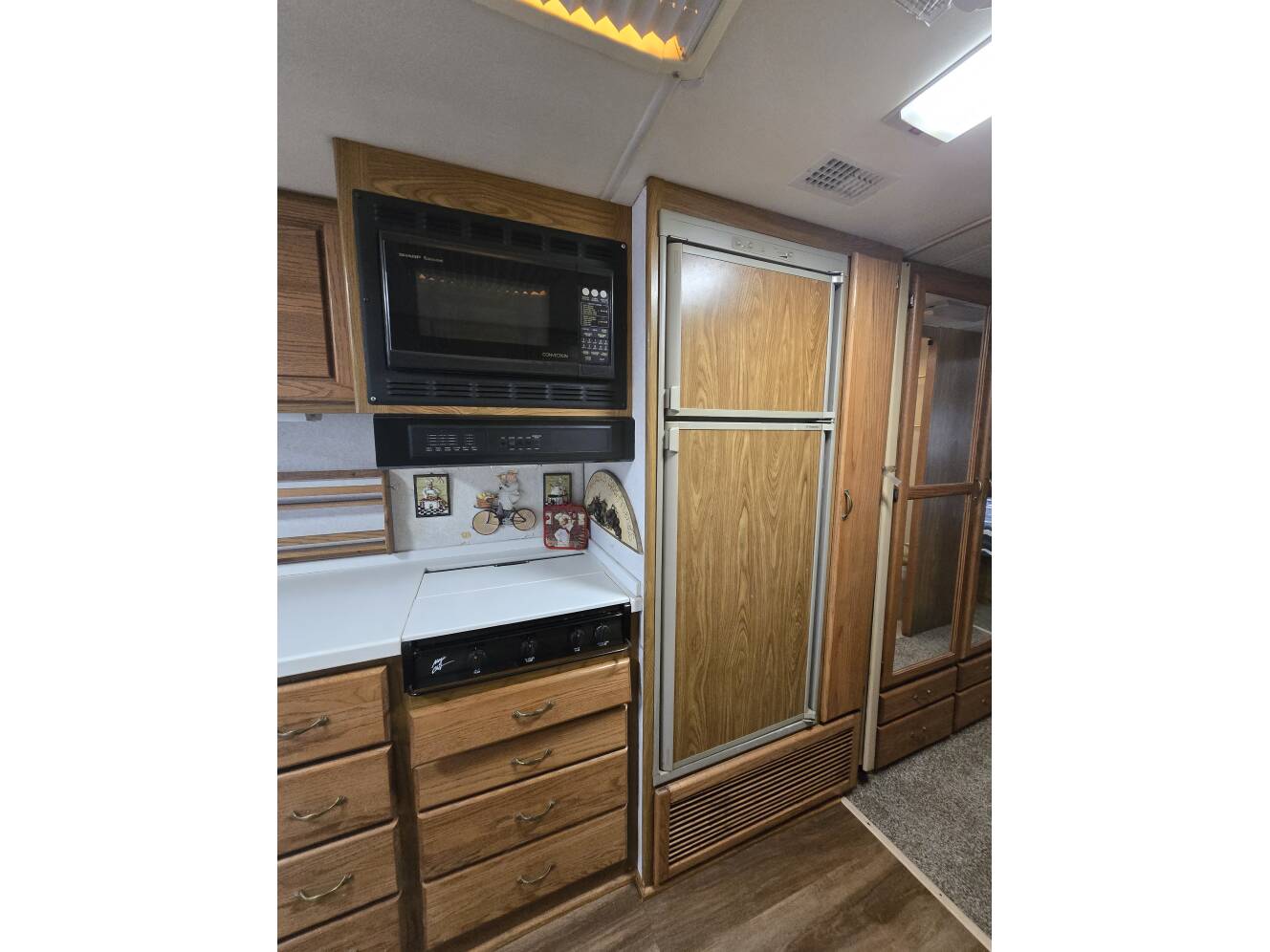 A photo of this 1997 Airstream CUTTER 35