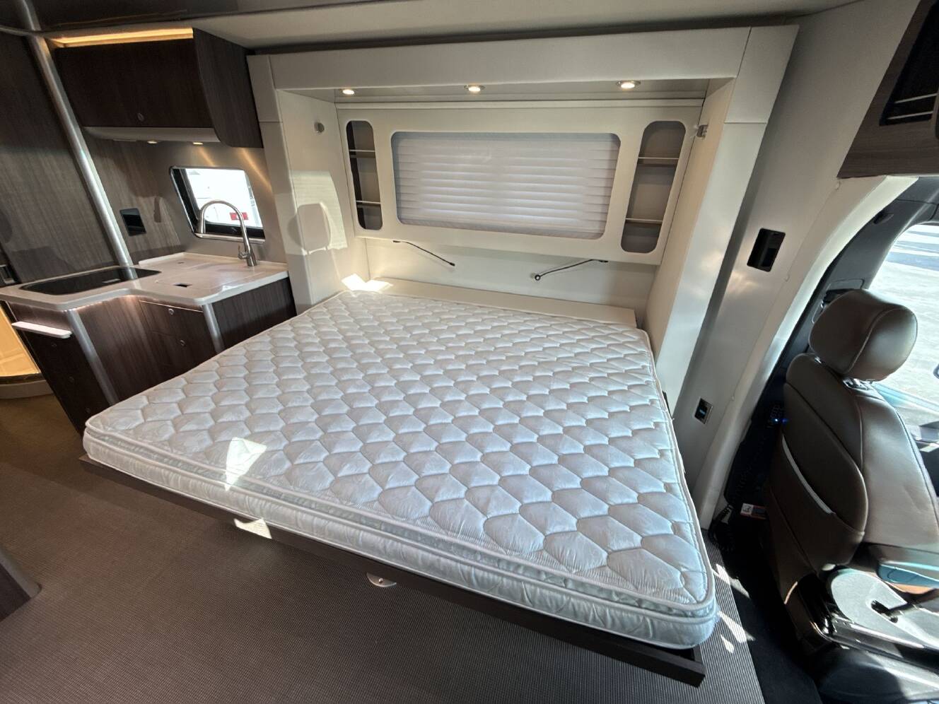 A photo of this 2021 Airstream ATLAS MURPHY SUITE