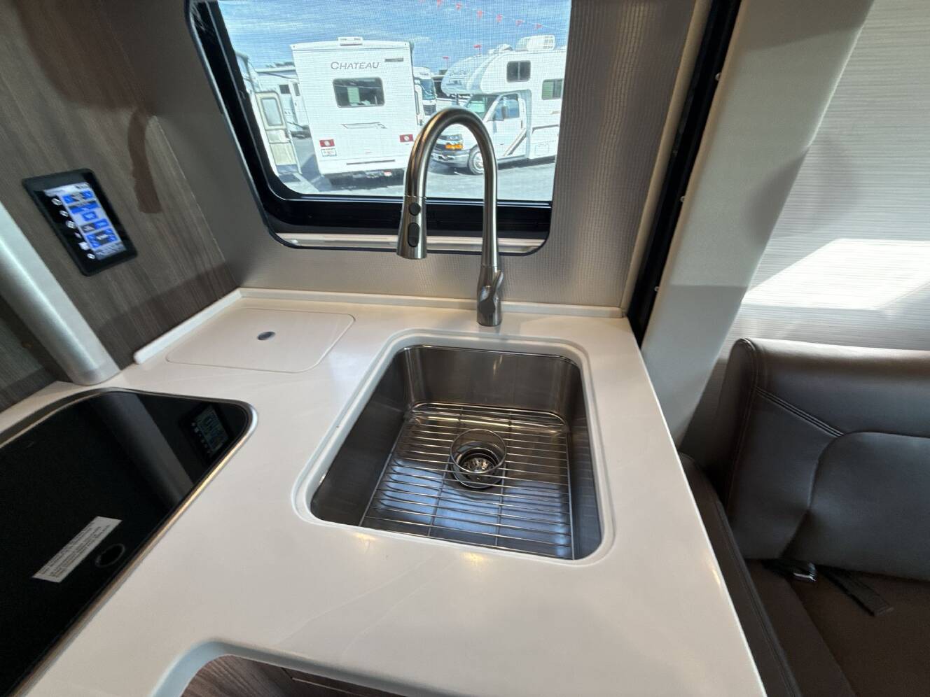 A photo of this 2021 Airstream ATLAS MURPHY SUITE