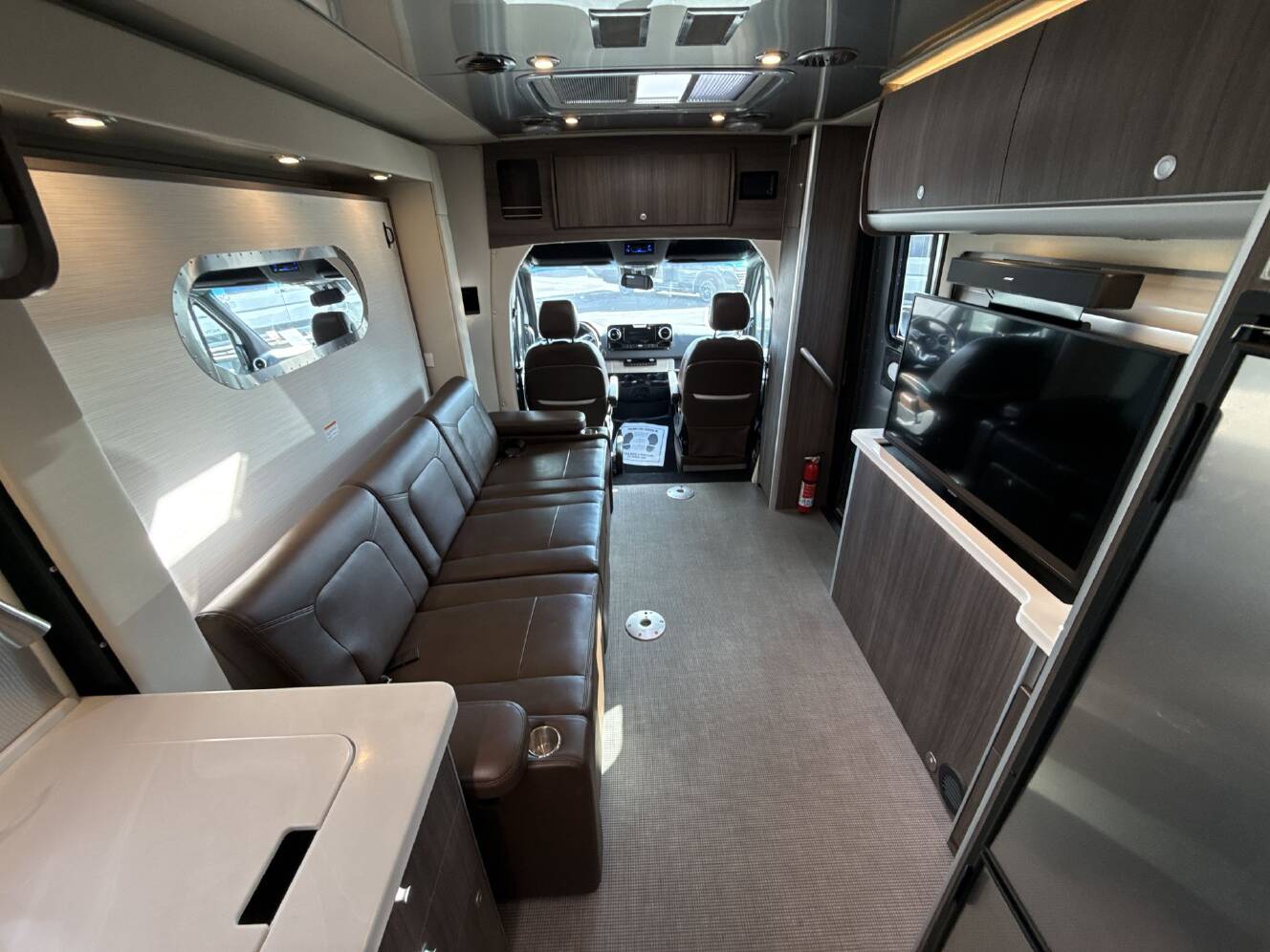 A photo of this 2021 Airstream ATLAS MURPHY SUITE