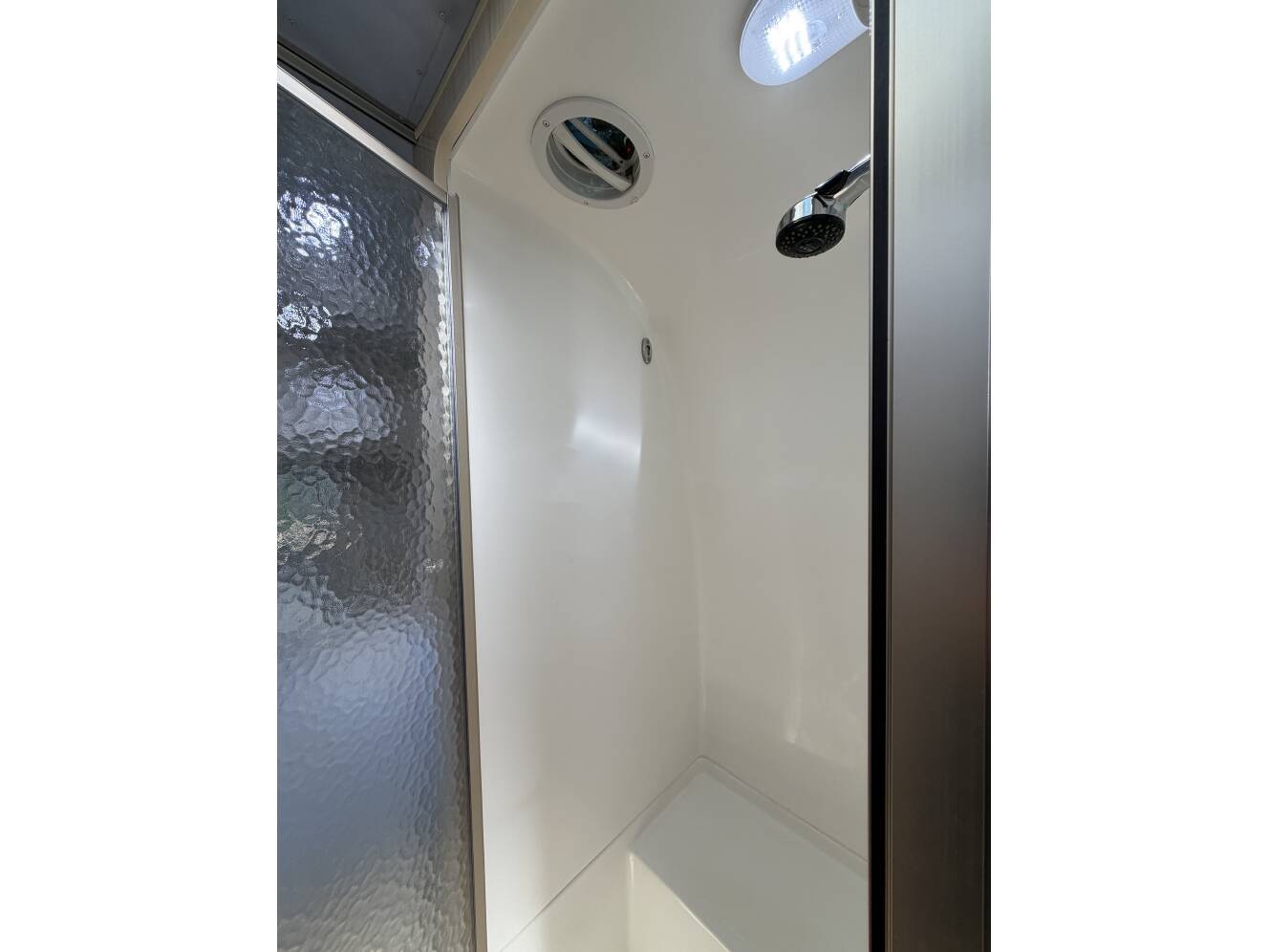 A photo of this 2014 Airstream INTERNATIONAL SERENITY 28RBQ