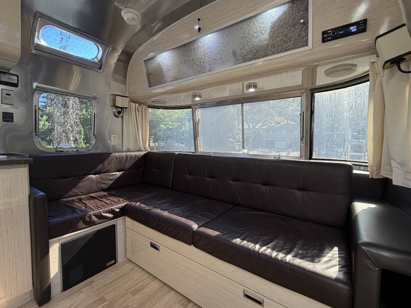 A photo of this 2014 Airstream INTERNATIONAL SERENITY 28RBQ