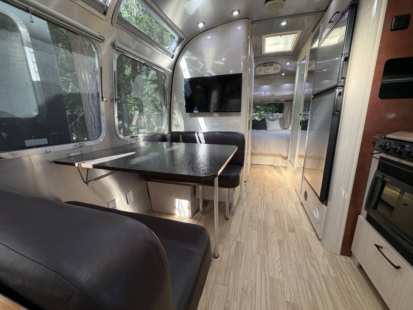 A photo of this 2014 Airstream INTERNATIONAL SERENITY 28RBQ