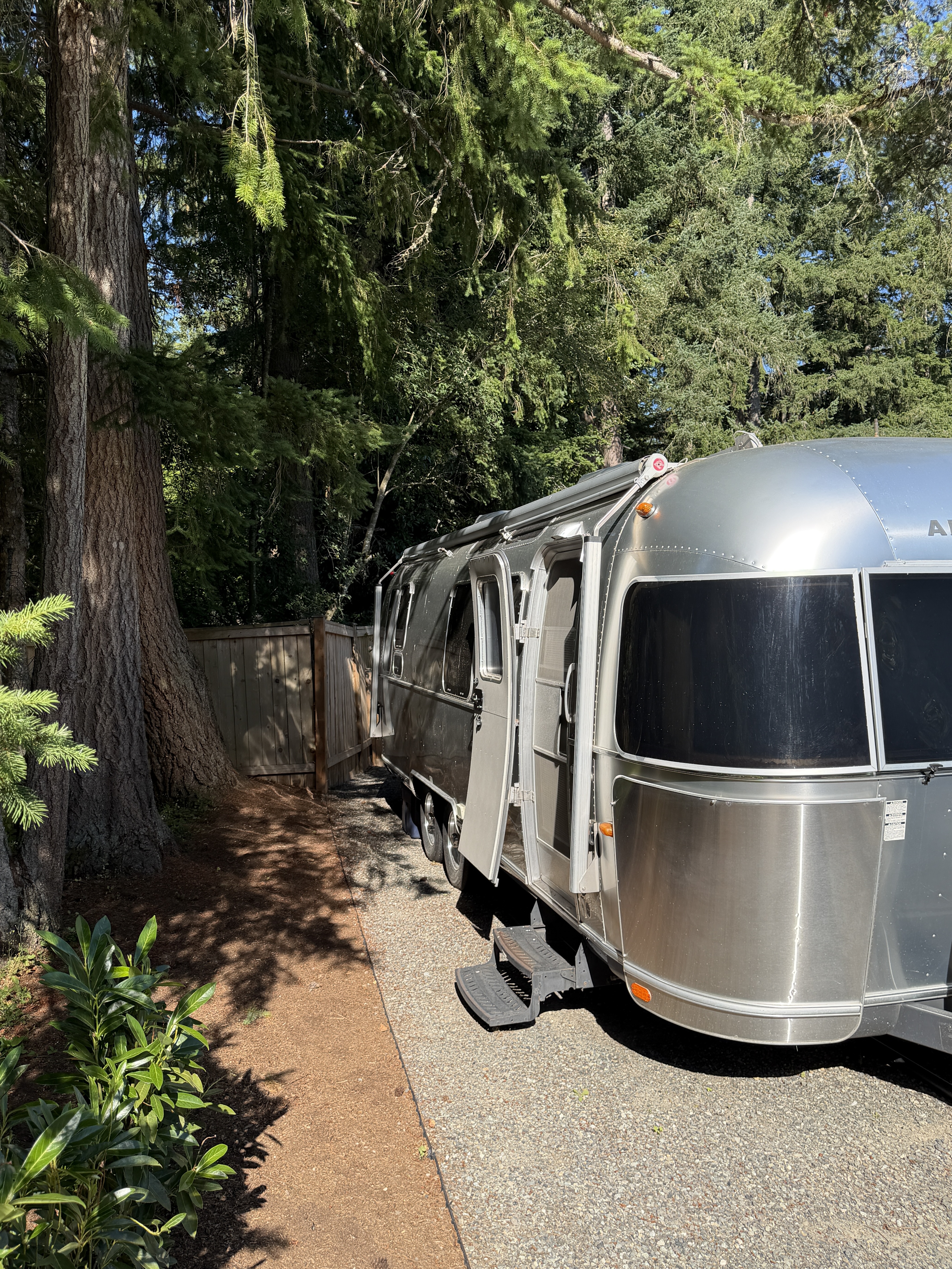 2014 Airstream INTERNATIONAL SERENITY 28RBQ in sammamish WA