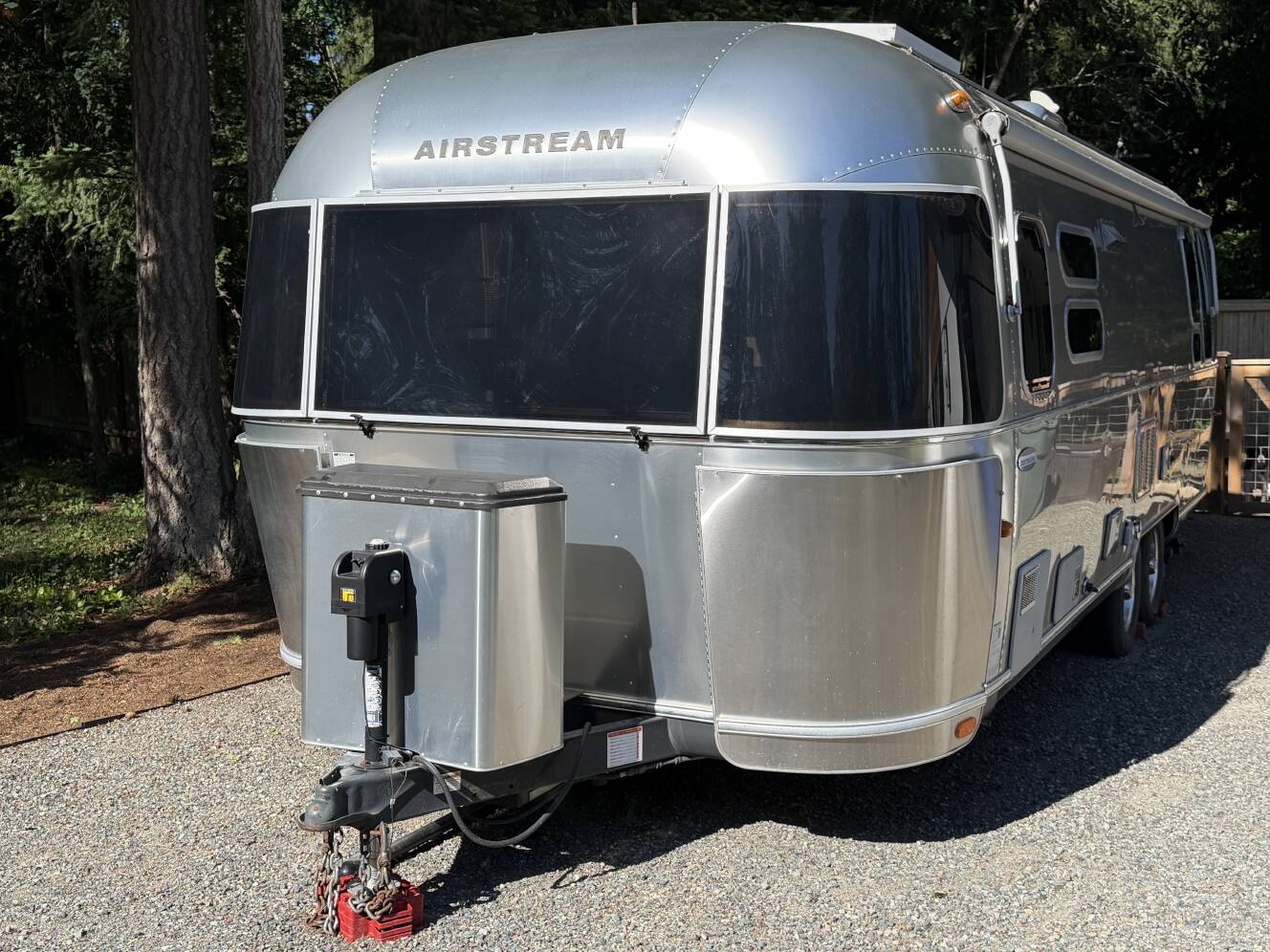 A photo of this 2014 Airstream INTERNATIONAL SERENITY 28RBQ