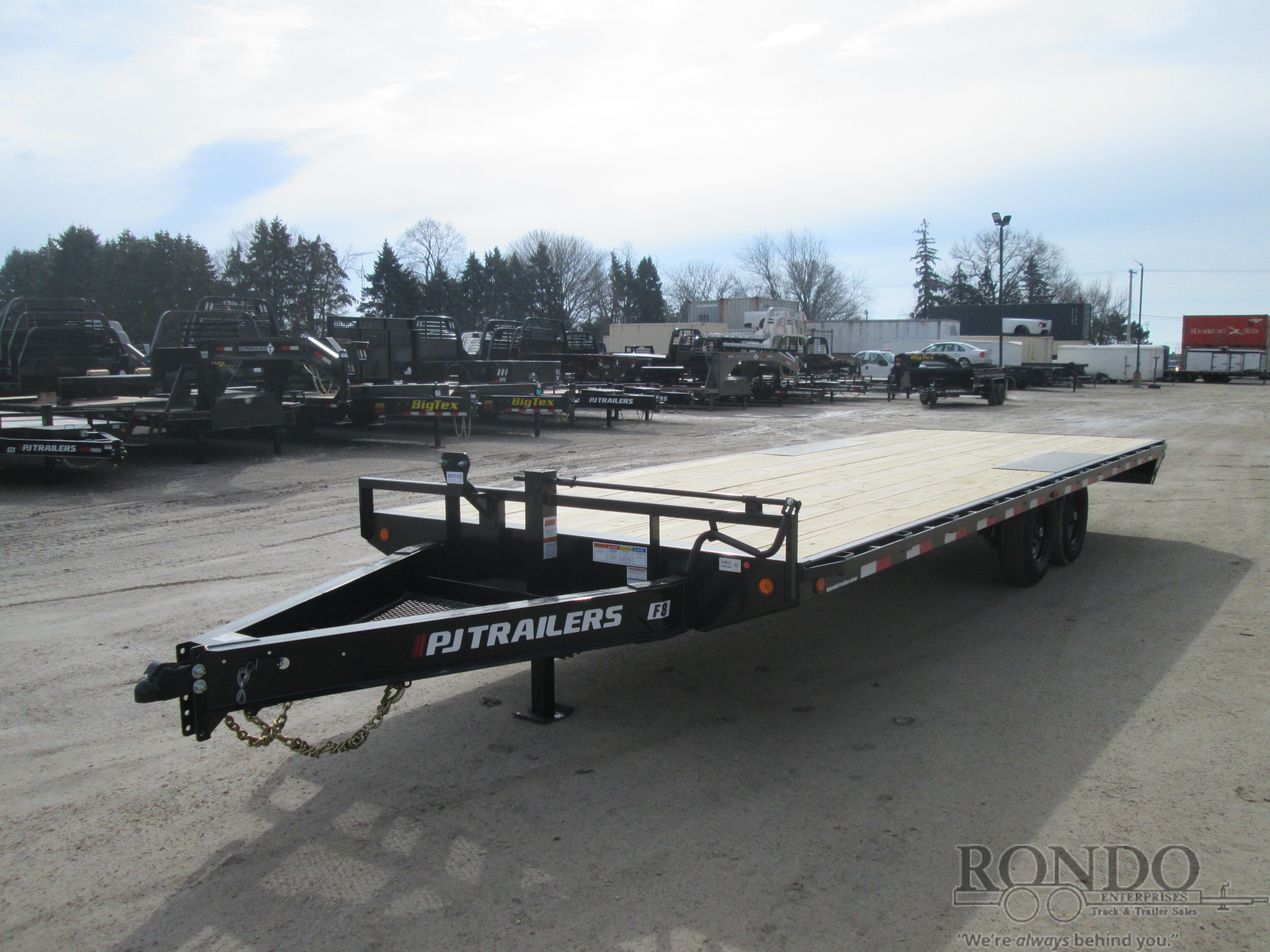 2026 PJ TRAILERS F8 Equipment Deckover F8J2472BSSK in Sycamore, IL