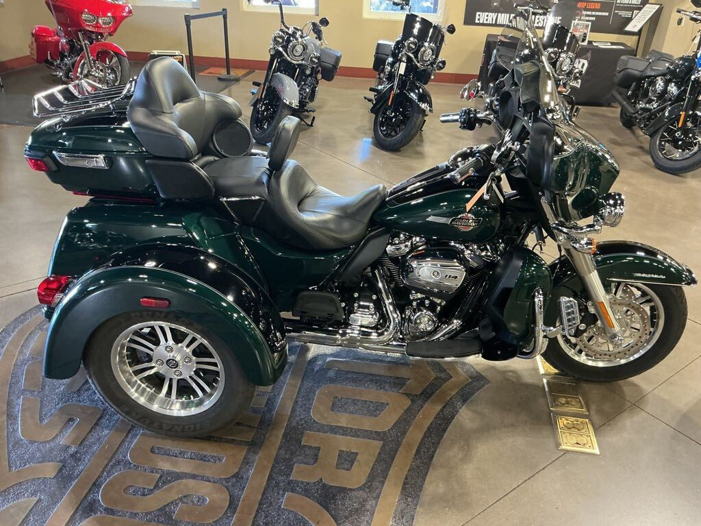 2024 Harley-Davidson Tri Glide Ultra FLHTCUTG - Tri Glide Ultra ULTRA CLASSIC® in Peoria, AZ