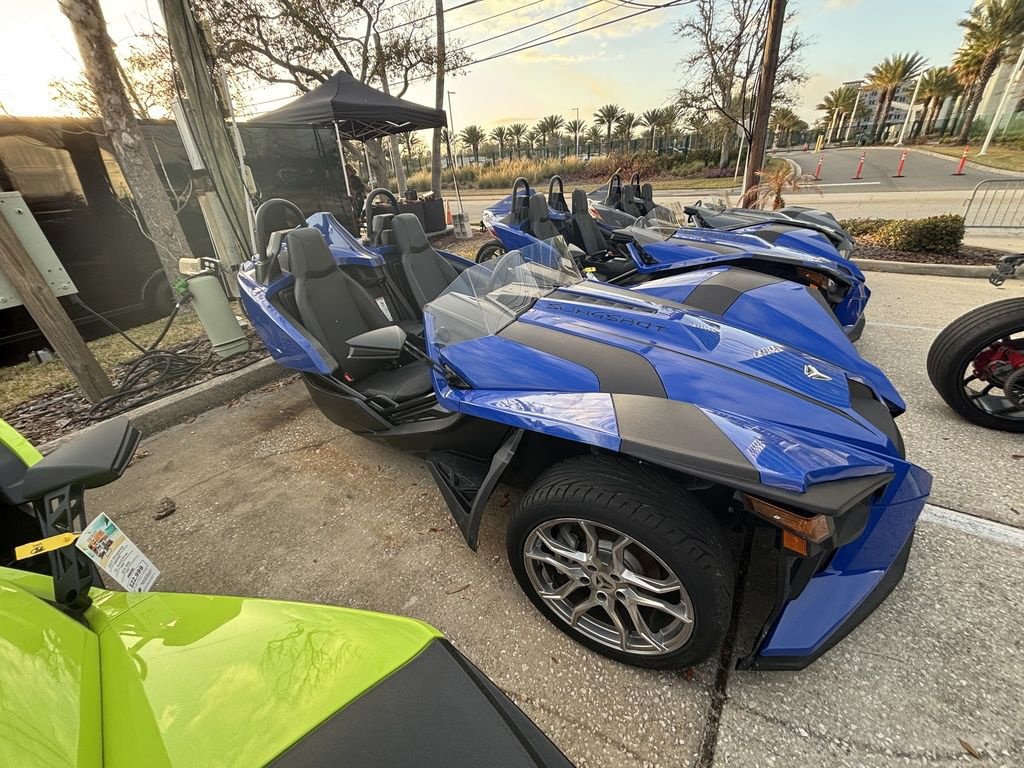 2023 Polaris Slingshot SLINGSHOT SL Cobalt Blue (Autodrive) in Daytona Beach, FL
