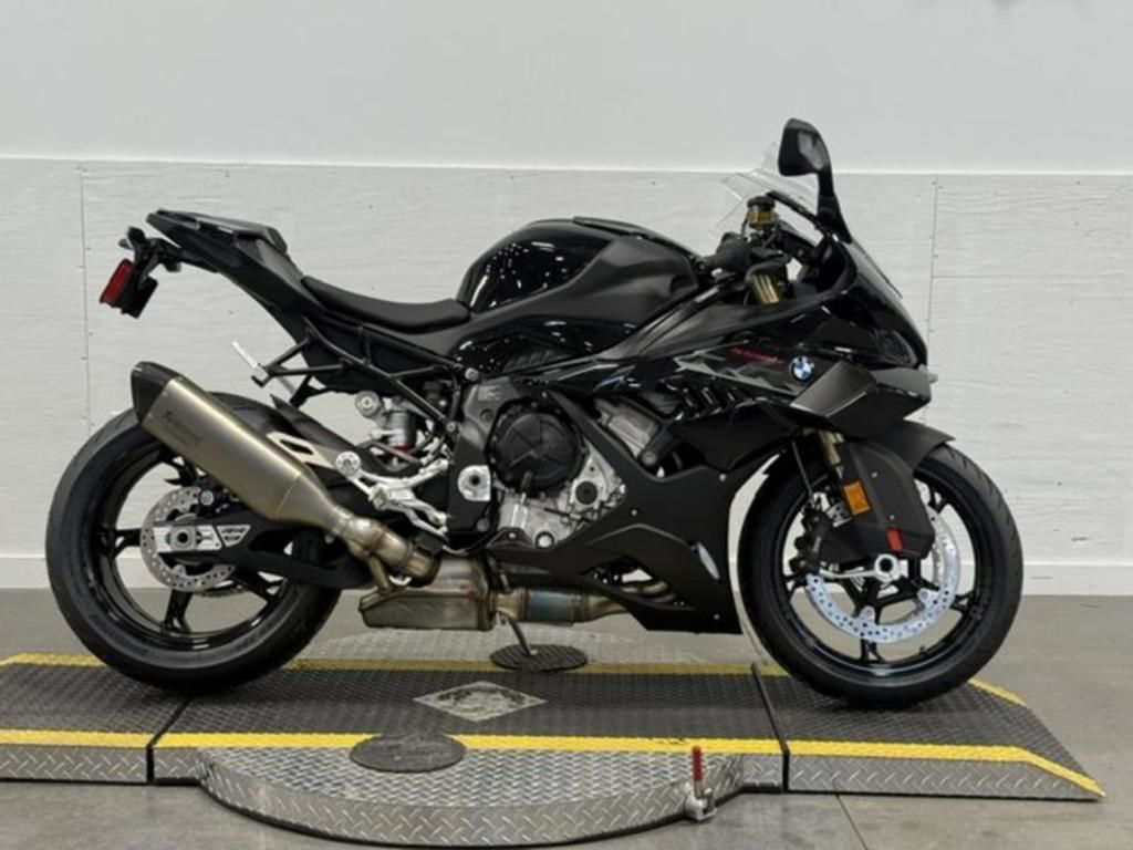 2026 BMW S 1000 RR Blackstorm metallic 1000 RR Light White M Mot RR in Austin, TX